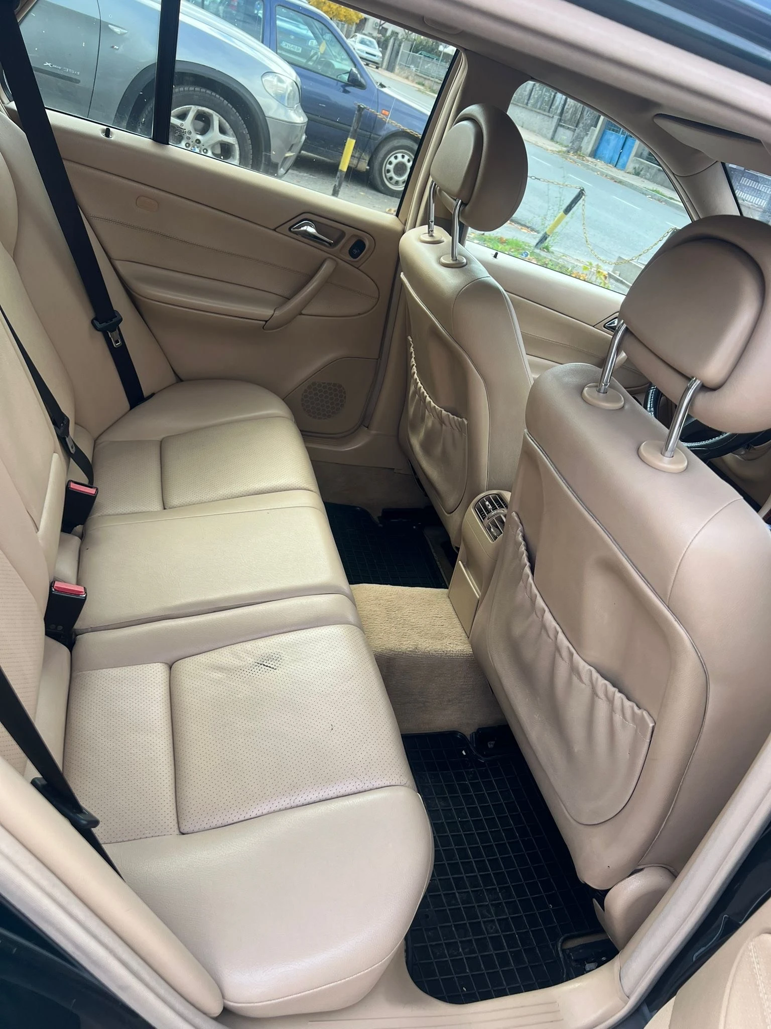 Mercedes-Benz C 270, снимка 4 - Автомобили и джипове - 55143015
