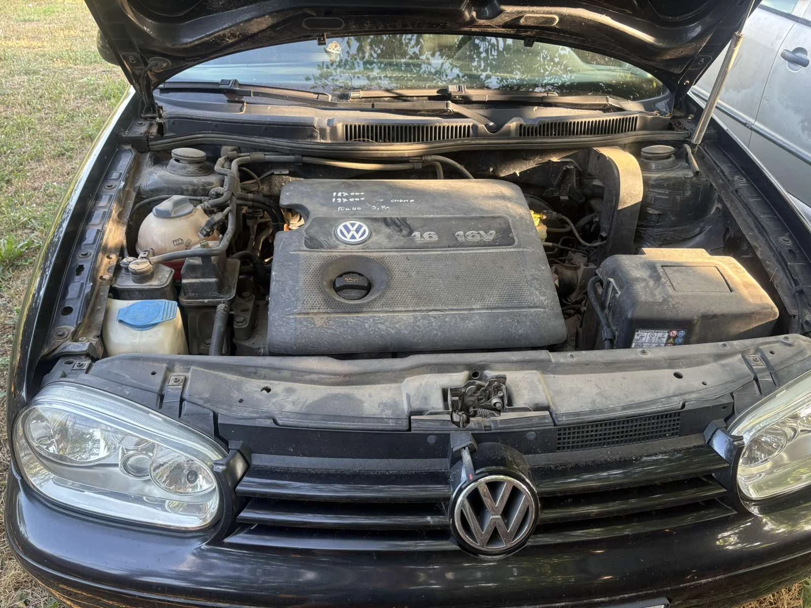 VW Golf 1.6, снимка 7 - Автомобили и джипове - 55400336
