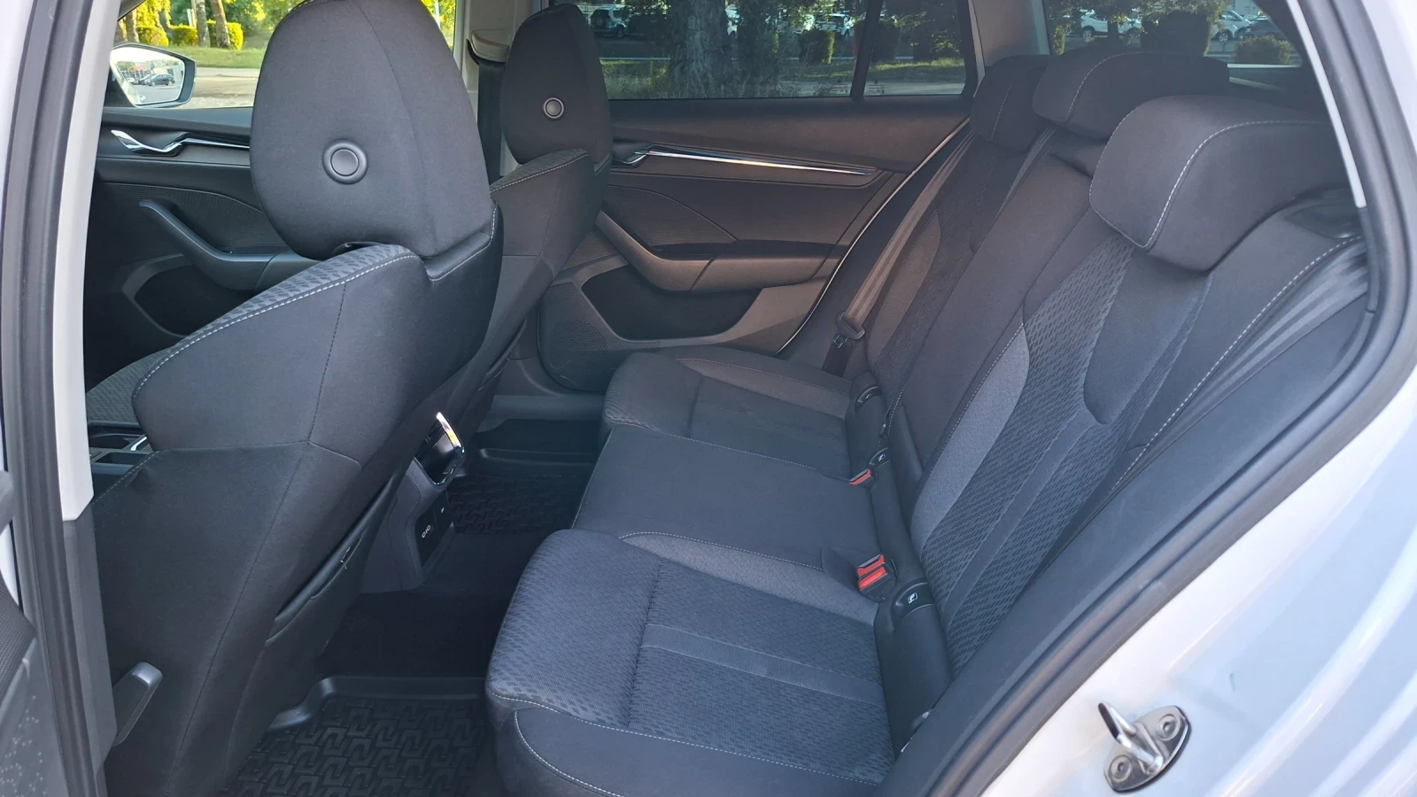 Skoda Octavia 2.0Tdi 150hp, снимка 10 - Автомобили и джипове - 55577771