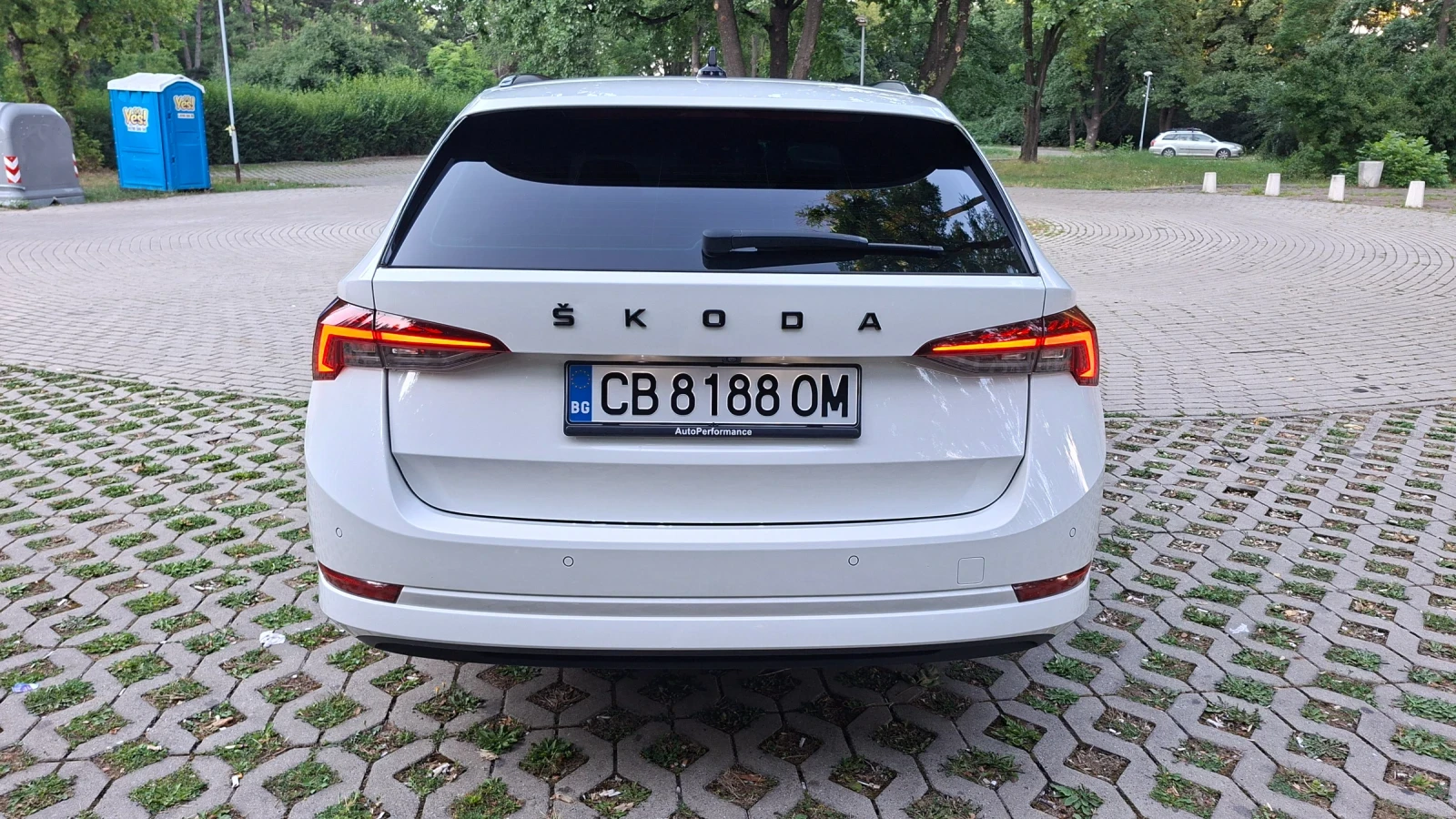 Skoda Octavia 2.0Tdi 150hp, снимка 8 - Автомобили и джипове - 55577771