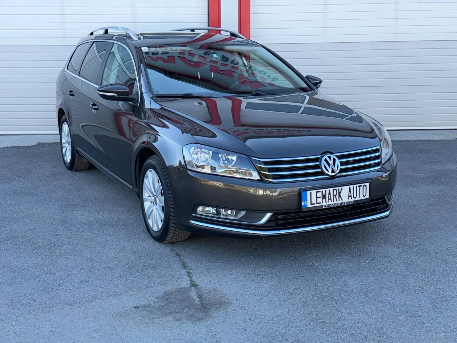 VW Passat 1.6TDI BLUE PANORAMA NAVI LEDER 6-SPEED EVRO 5B, снимка 5 - Автомобили и джипове - 55991670