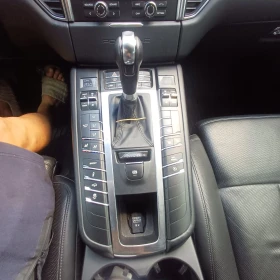 Обява за продажба на Porsche Macan ~39 990 лв. - изображение 9