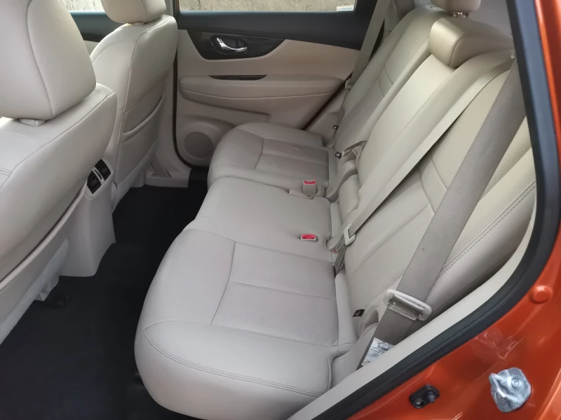 Nissan Rogue 2.5 SL AWD, снимка 12 - Автомобили и джипове - 51926230