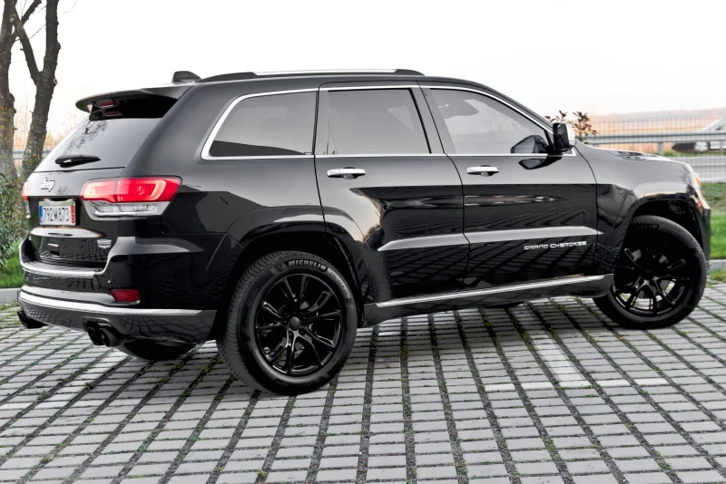 Jeep Grand cherokee 5.7 Hemi Summit / Генерация, снимка 7 - Автомобили и джипове - 52788392