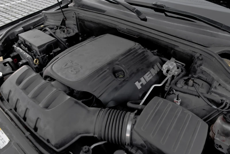 Jeep Grand cherokee 5.7 Hemi Summit / Генерация, снимка 11 - Автомобили и джипове - 52788392