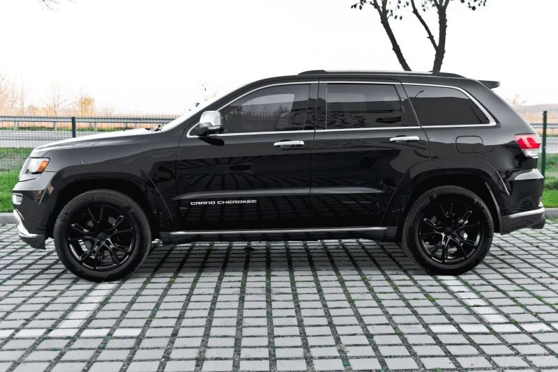Jeep Grand cherokee 5.7 Hemi Summit / Генерация, снимка 3 - Автомобили и джипове - 52788392