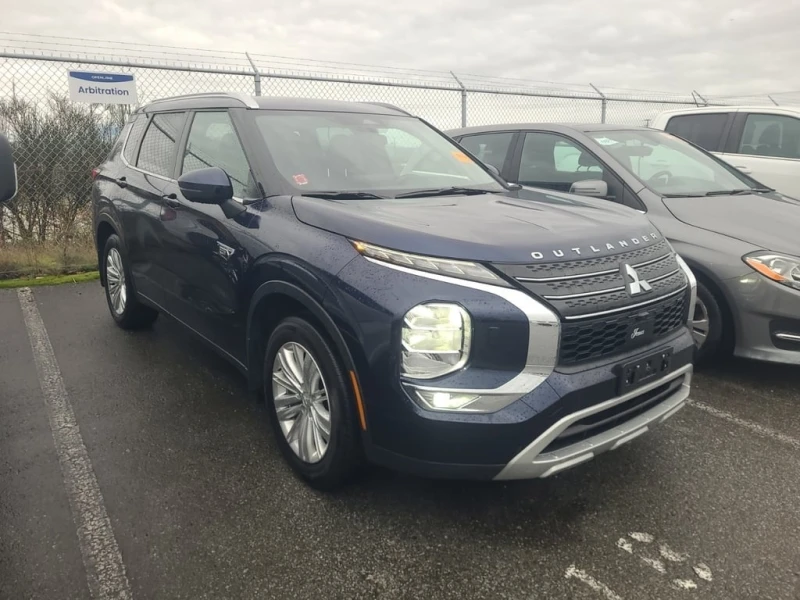 Mitsubishi Outlander * PHEV * CARFAX * , снимка 2 - Автомобили и джипове - 52840299