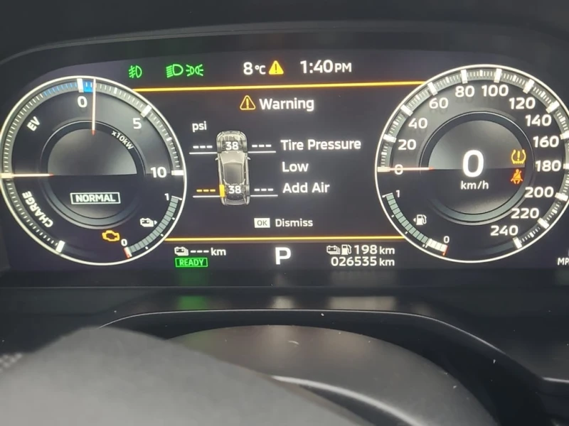 Mitsubishi Outlander * PHEV * CARFAX * , снимка 9 - Автомобили и джипове - 52840299