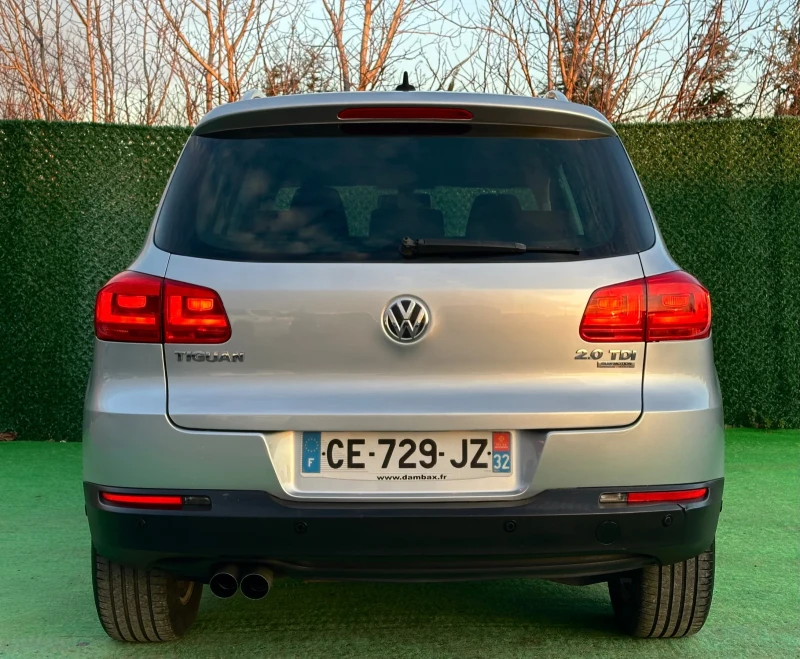 VW Tiguan 2.0TDI 140ks, снимка 8 - Автомобили и джипове - 52959193