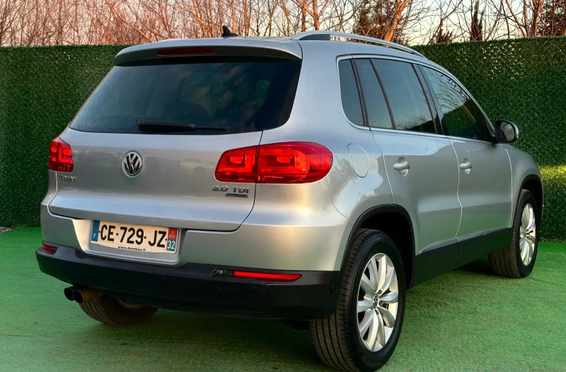 VW Tiguan 2.0TDI 140ks, снимка 5 - Автомобили и джипове - 52959193