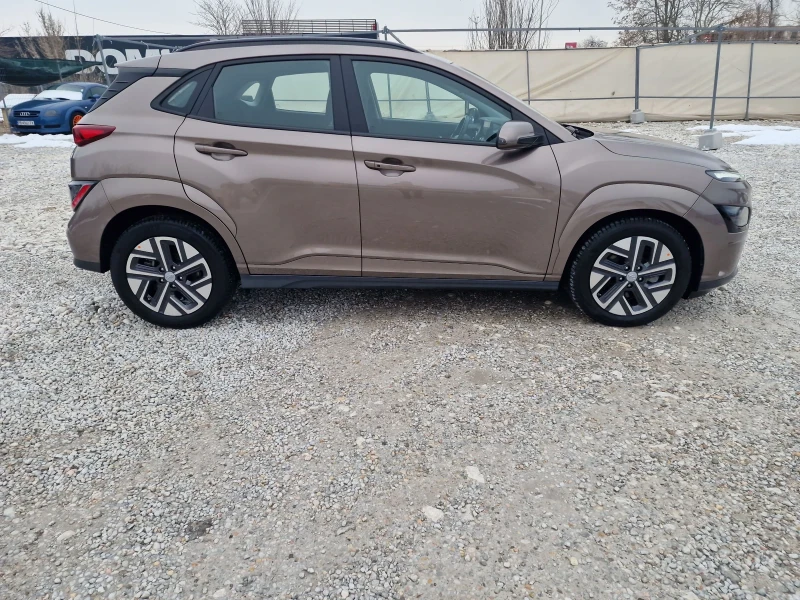 Hyundai Kona 64kWh , снимка 4 - Автомобили и джипове - 53343951