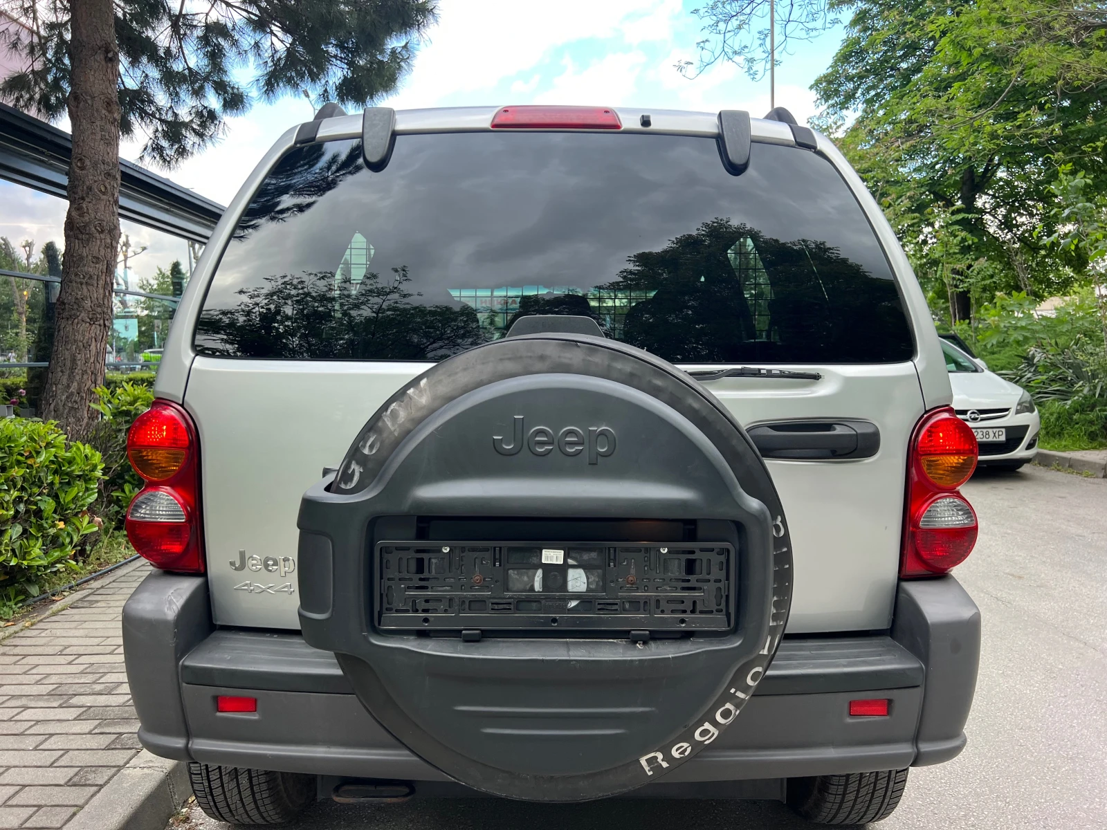 Jeep Cherokee 2.5CRDI KLIMATIK/4x4/UNIKAT - изображение 8