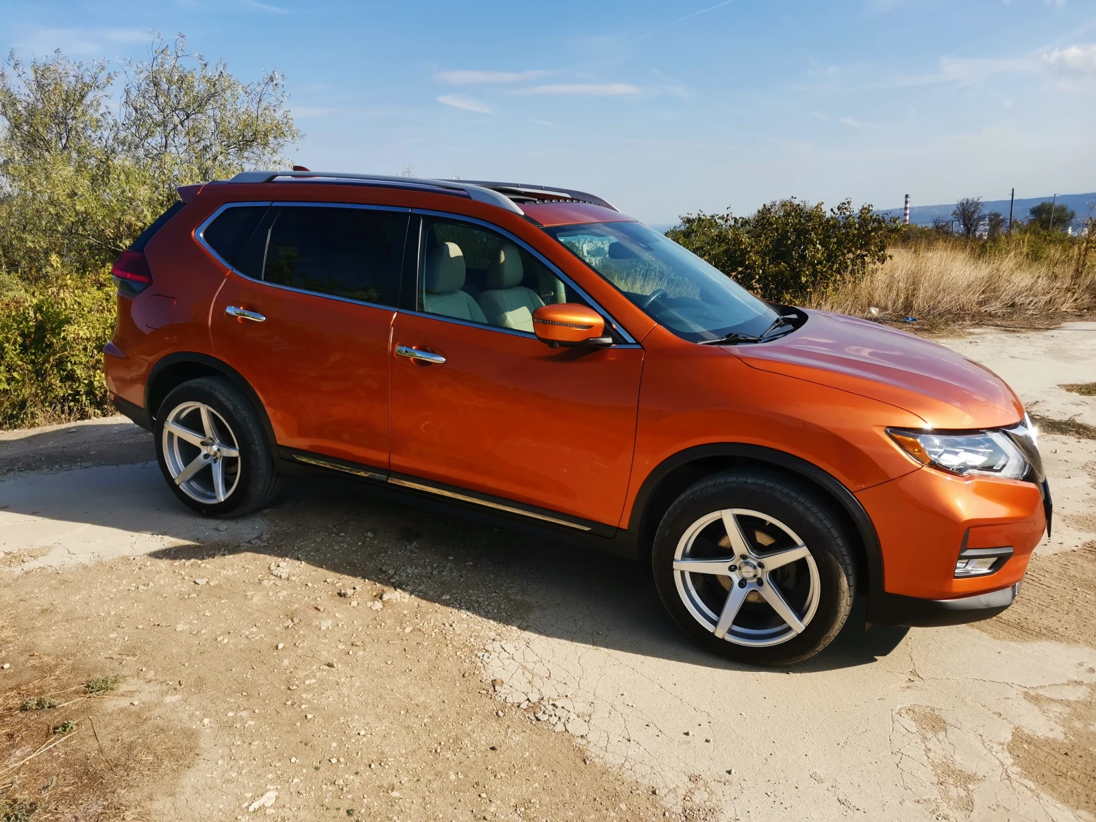 Nissan Rogue 2.5 SL AWD - изображение 6