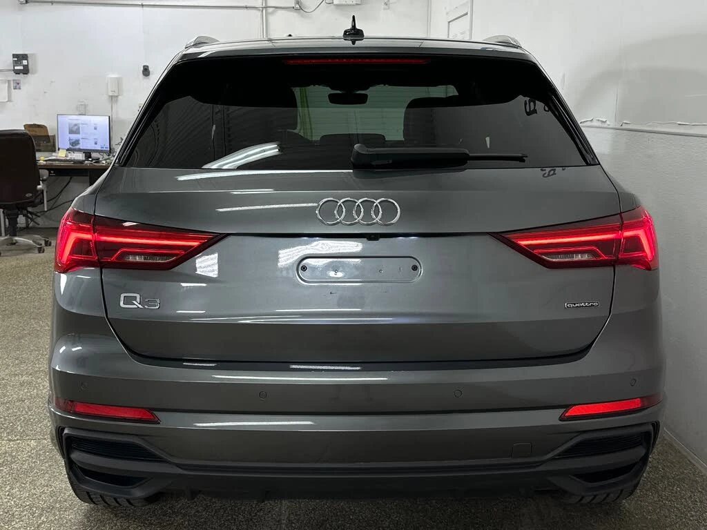 Audi Q3 S-Line* HeadUp* АвтоКредит* (ЦЕНА ДО БГ) - изображение 6