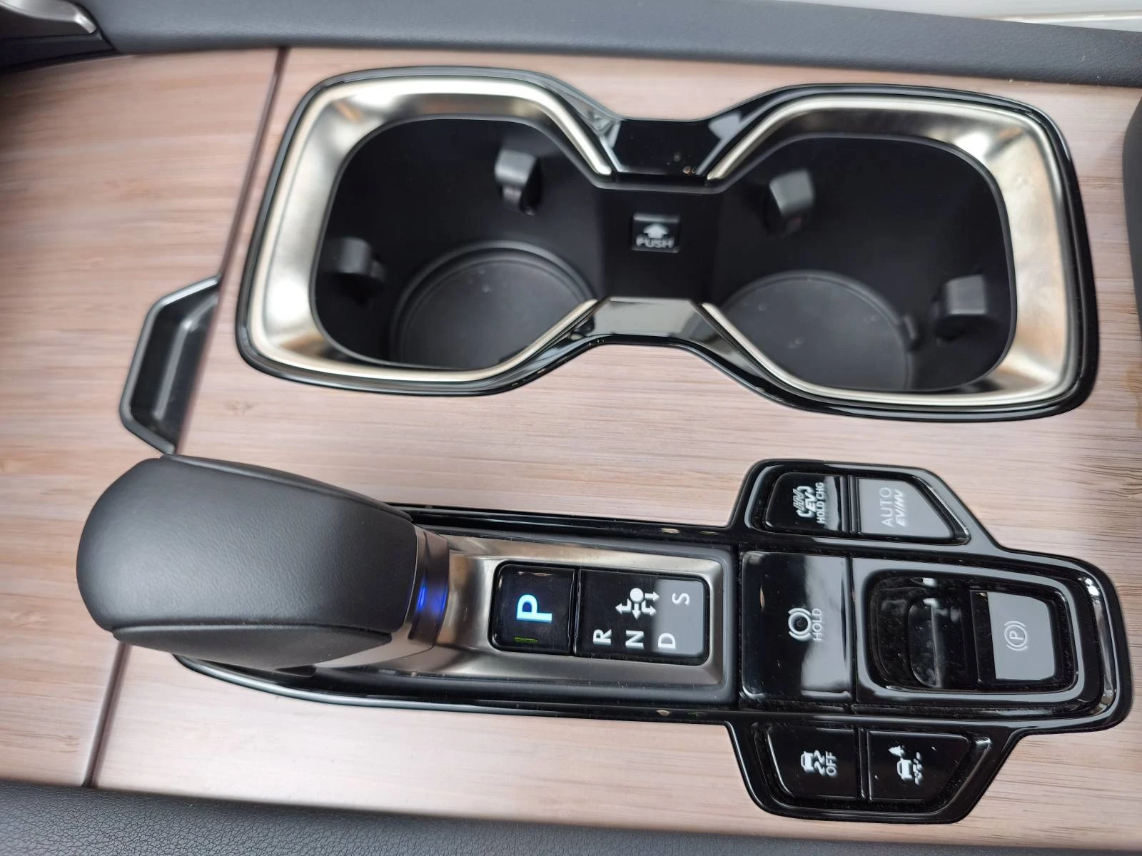 Lexus RX 450h plus Luxury Line AWD, снимка 8 - Автомобили и джипове - 54055977