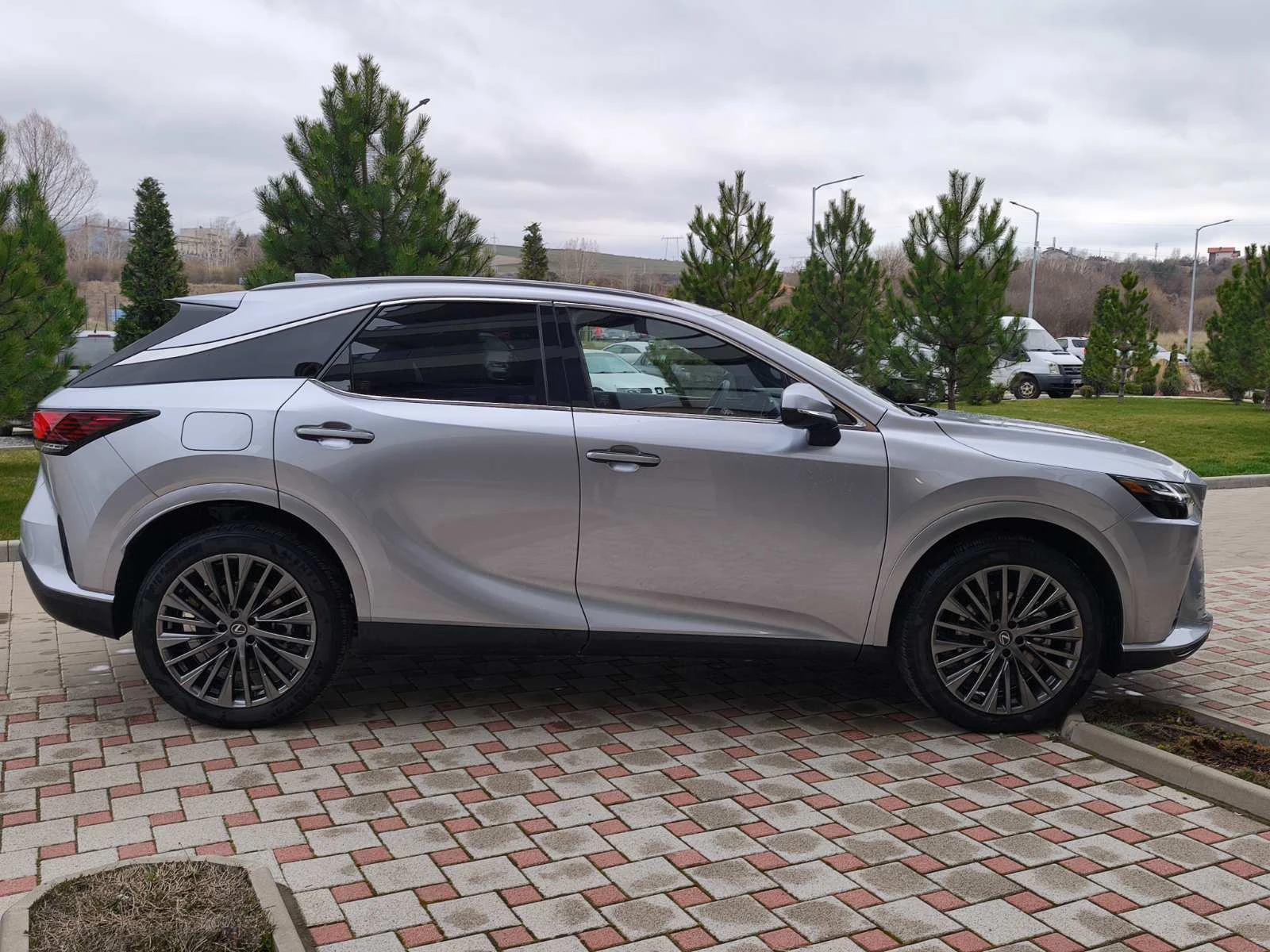 Lexus RX 450h plus Luxury Line AWD, снимка 15 - Автомобили и джипове - 54055977