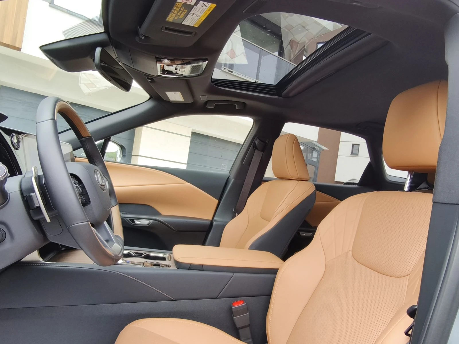 Lexus RX 450h plus Luxury Line AWD, снимка 9 - Автомобили и джипове - 54055977