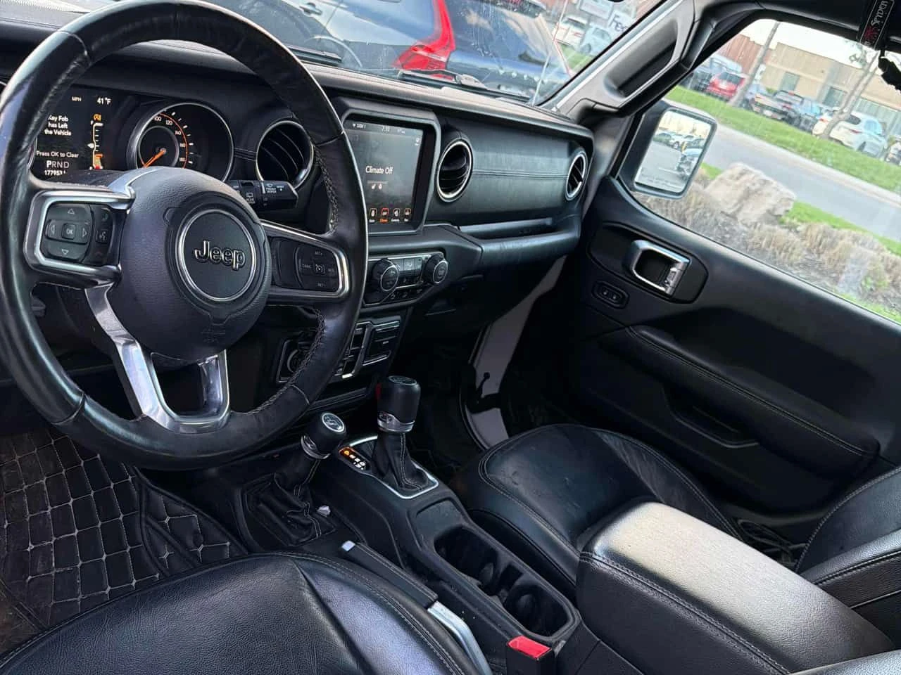 Jeep Wrangler UNLIMITED SAHARA * TOUCHSCREEN* ��������* ������*  | Mobile.bg � ����������� 9