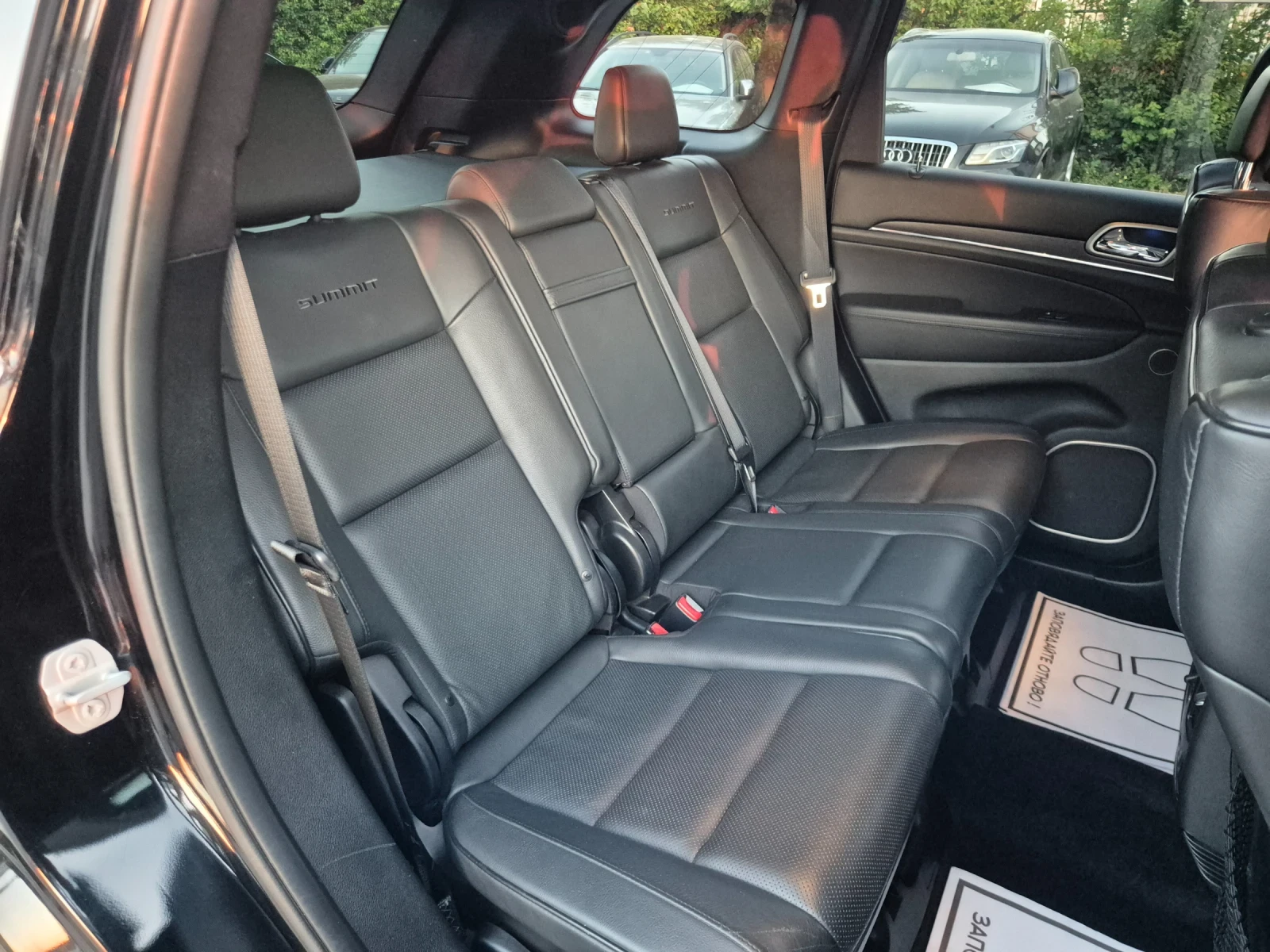 Jeep Grand cherokee 3.0CRD* SUMMIT* ОБДУХВАНЕ* ПАНОРАМА, снимка 17 - Автомобили и джипове - 54457883