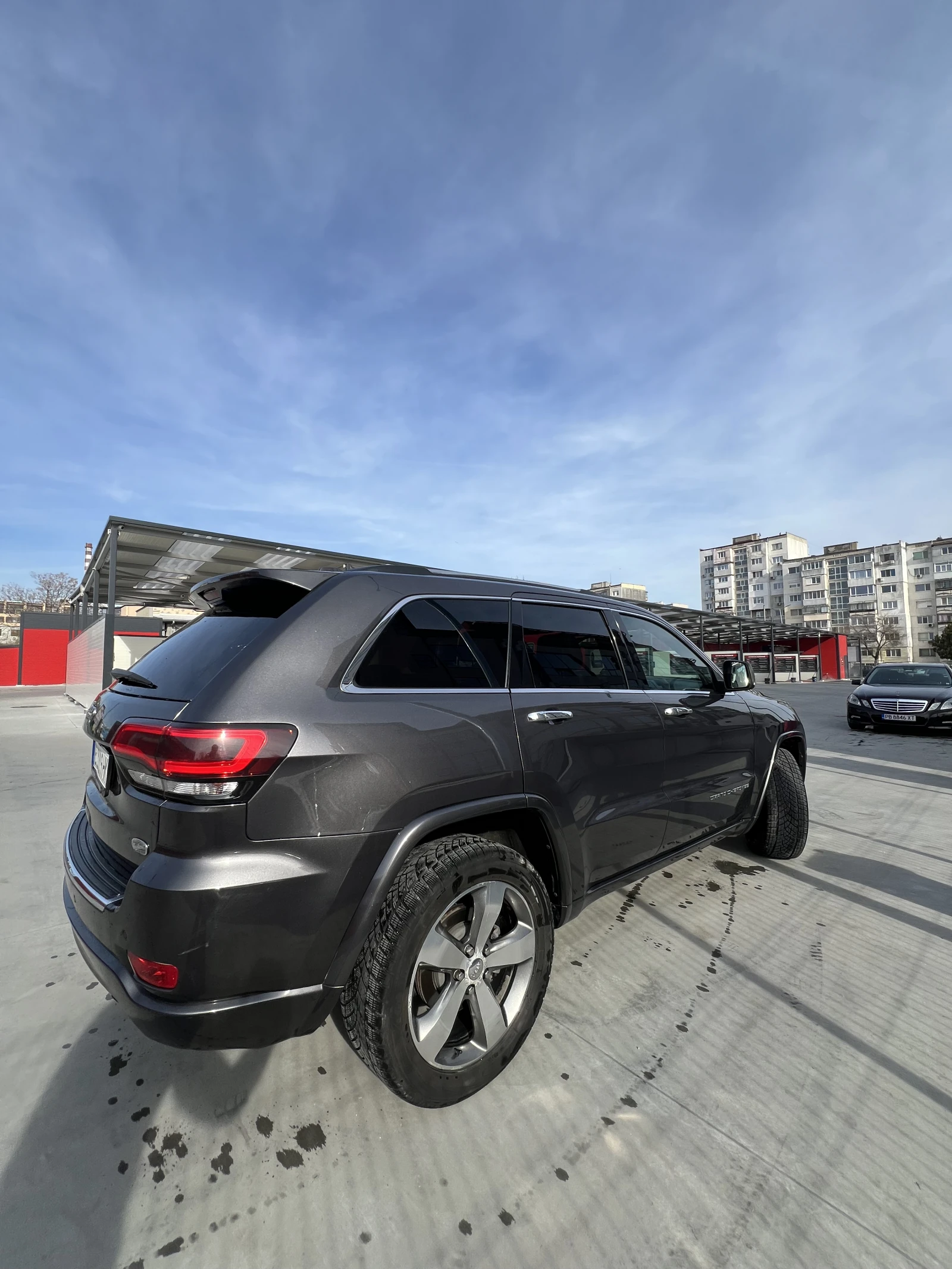 Jeep Grand cherokee ПЪРВИ СОБСТВЕНИК 3.0 4X4 OVERLAND, снимка 3 - Автомобили и джипове - 54582365