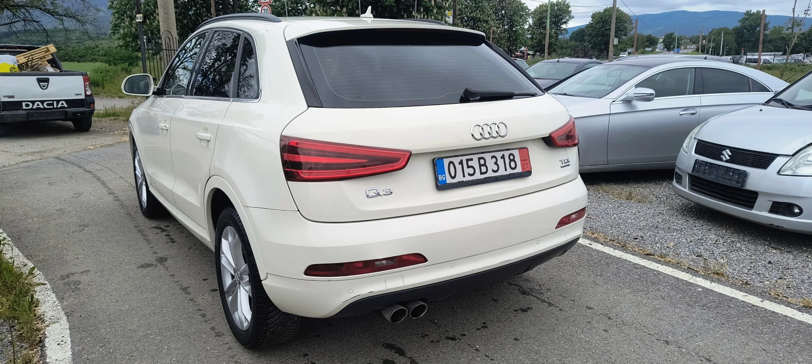 Audi Q3 2.0 - автомат, снимка 4 - Автомобили и джипове - 54625283