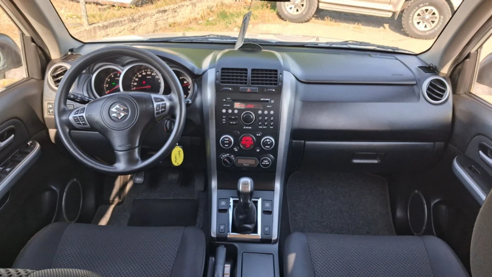 Suzuki Grand vitara 1.9DDIS - 4x4-, снимка 9 - Автомобили и джипове - 55023821