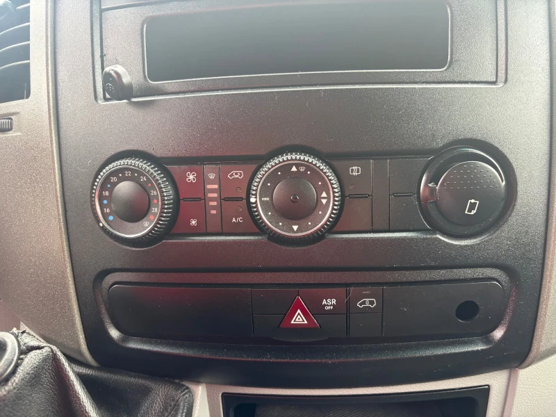 Mercedes-Benz Sprinter 413 КЛИМАТИК, снимка 15 - Бусове и автобуси - 52097513
