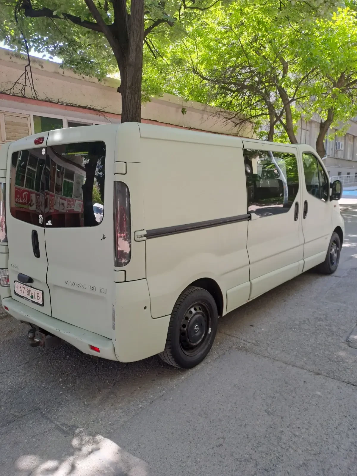 Opel Vivaro 1.9/100/K.C., снимка 5 - Бусове и автобуси - 54479496