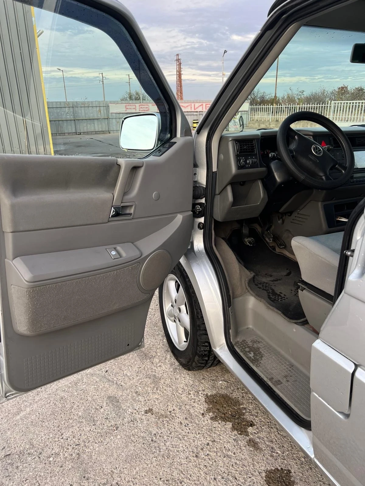 VW T4, снимка 10 - Бусове и автобуси - 55316478