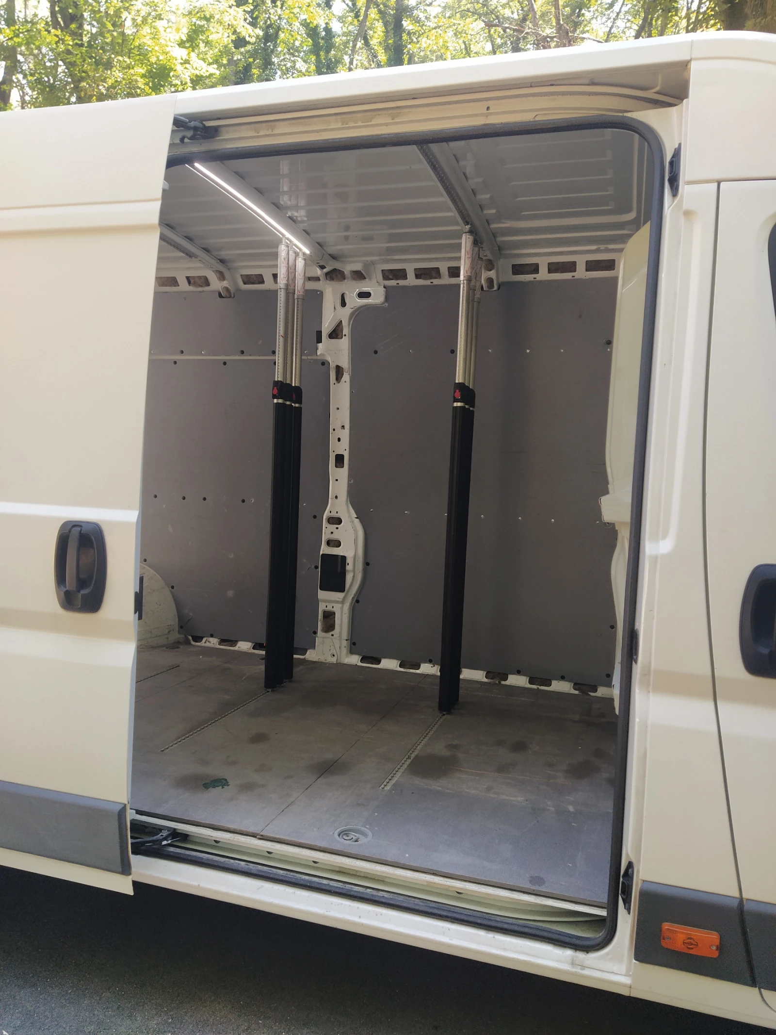 Peugeot Boxer, снимка 9 - Бусове и автобуси - 55531491