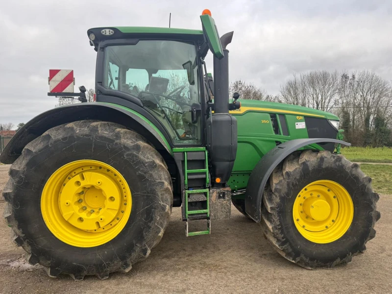 Трактор John Deere  6R250, снимка 4 - Селскостопанска техника - 53406320
