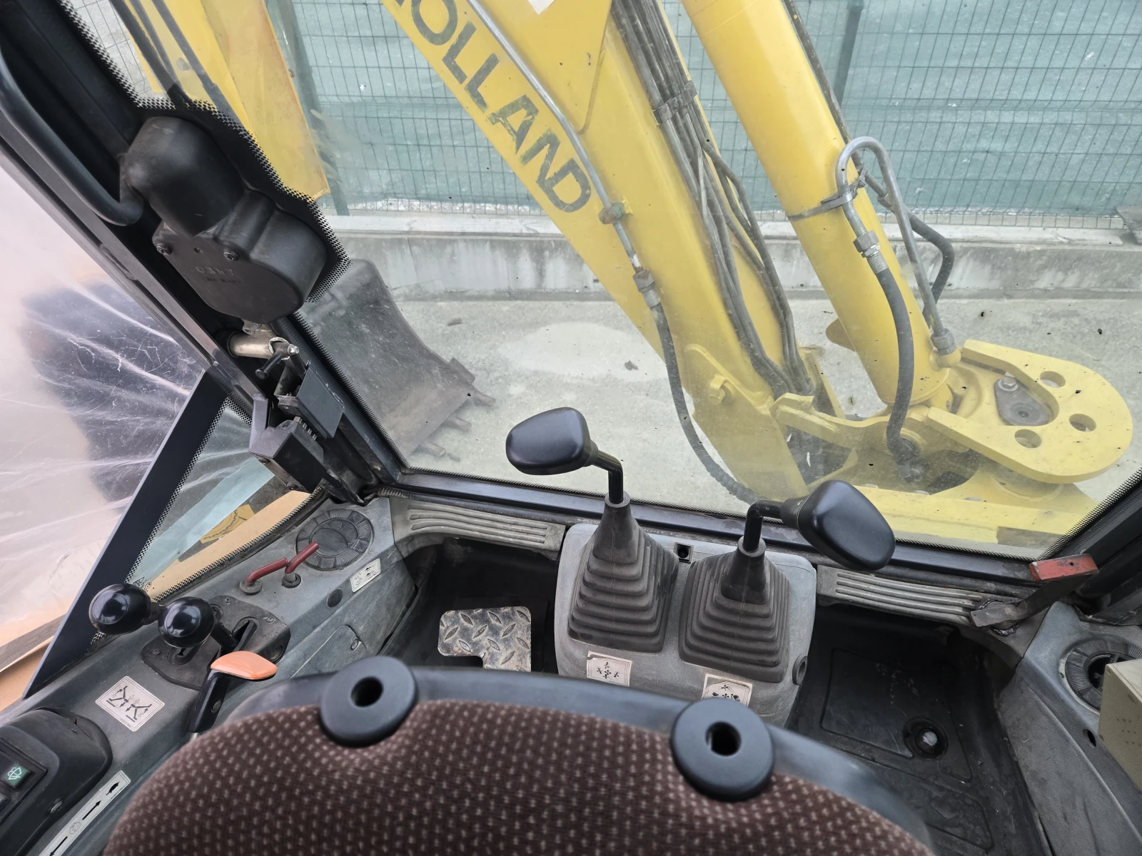 ����� New Holland LB 115-4ps | Mobile.bg � ����������� 13
