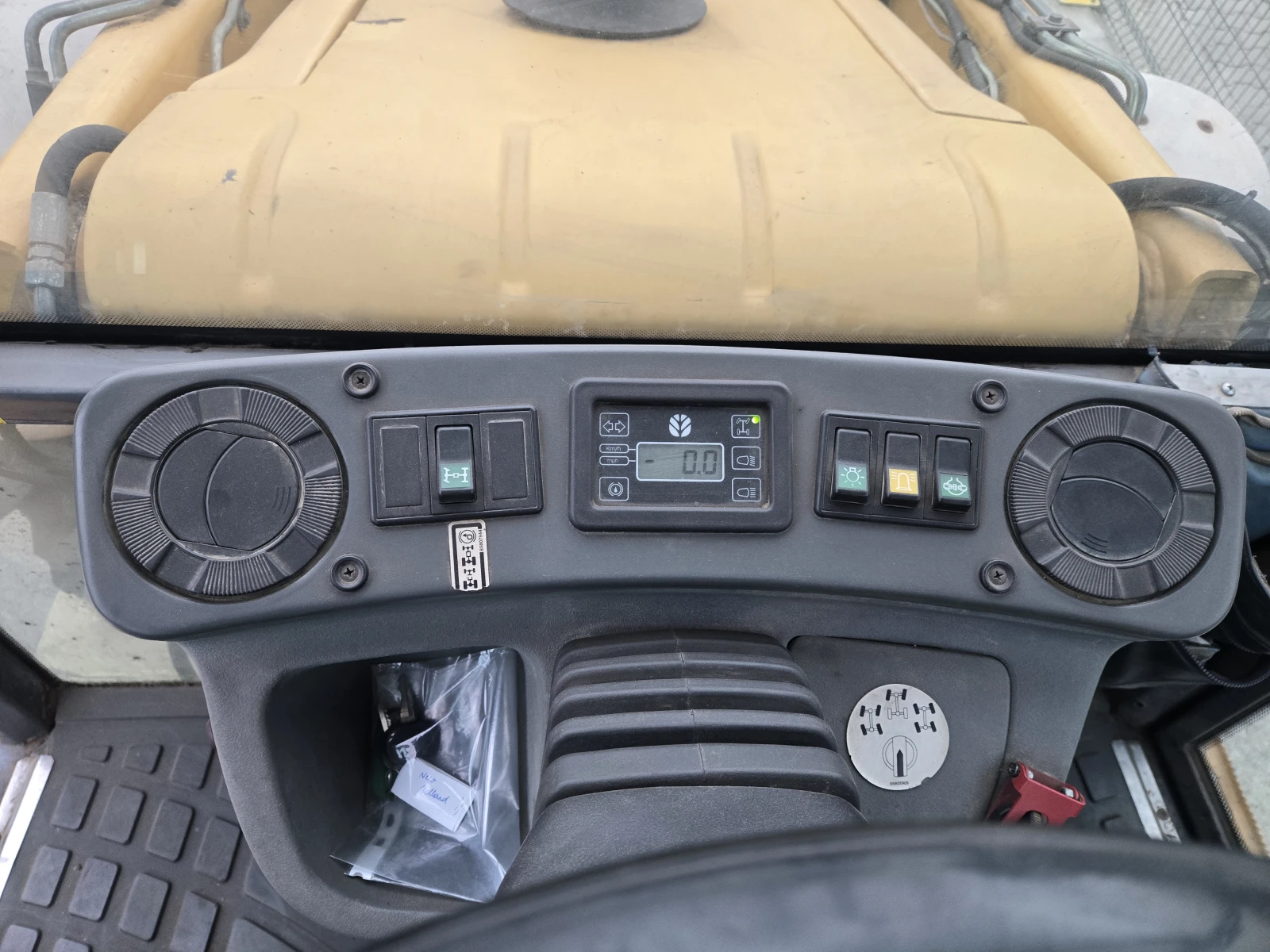 ����� New Holland LB 115-4ps | Mobile.bg � ����������� 10