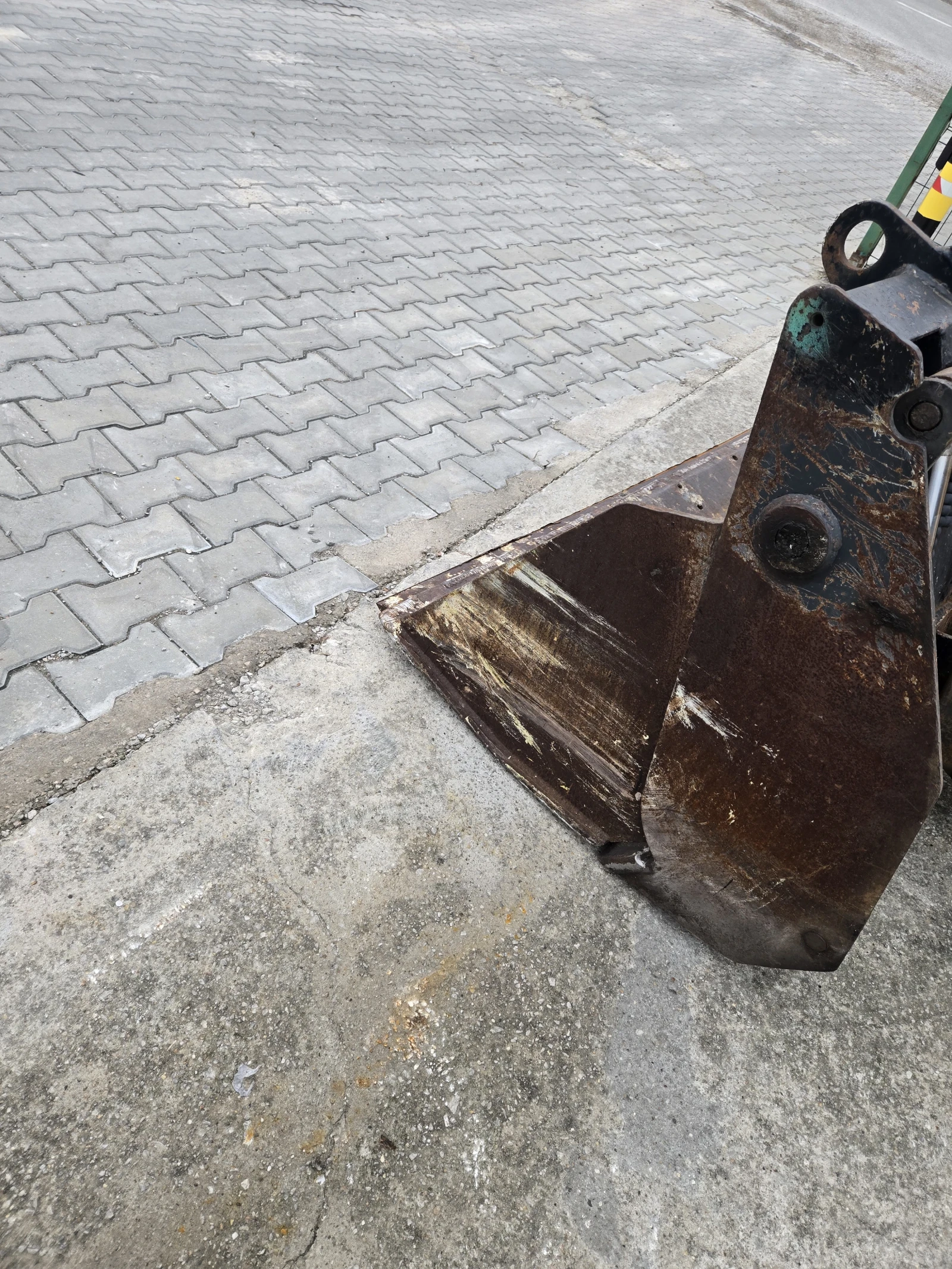 ����� New Holland LB 115-4ps | Mobile.bg � ����������� 7