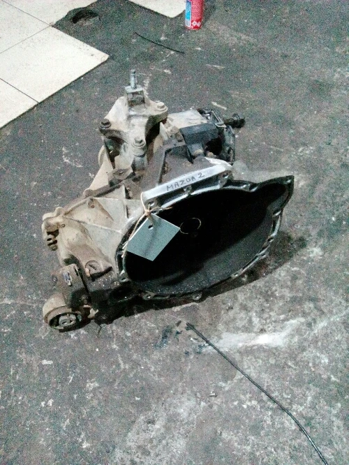 скоростна кутия мазда 2 