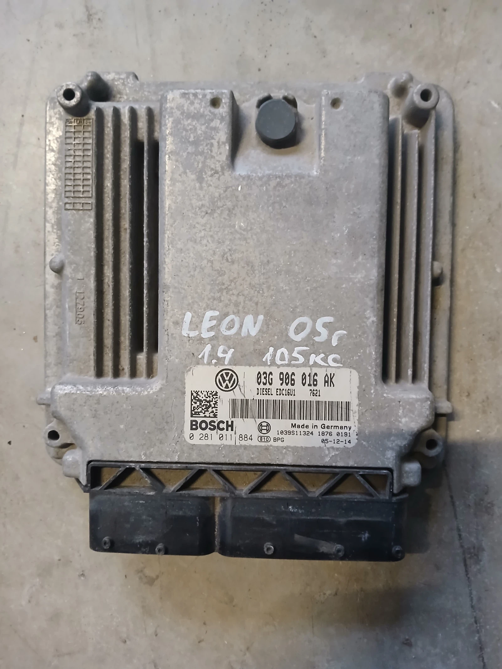 03G 906 016 AK Компютър Seat Leon