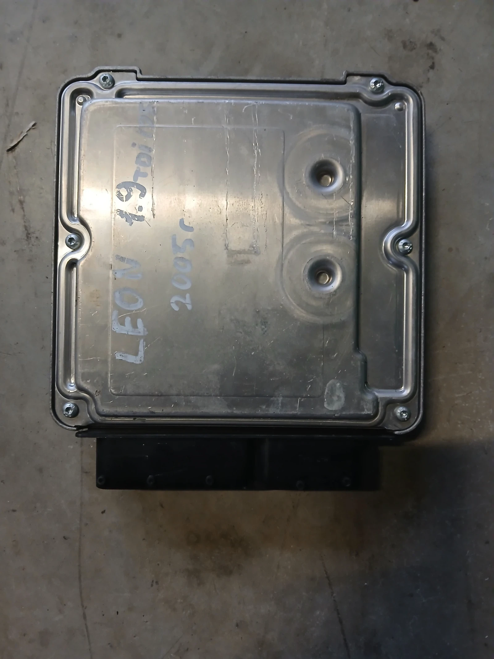 03G 906 016 AK Компютър Seat Leon, снимка 2 - Части - 54746862
