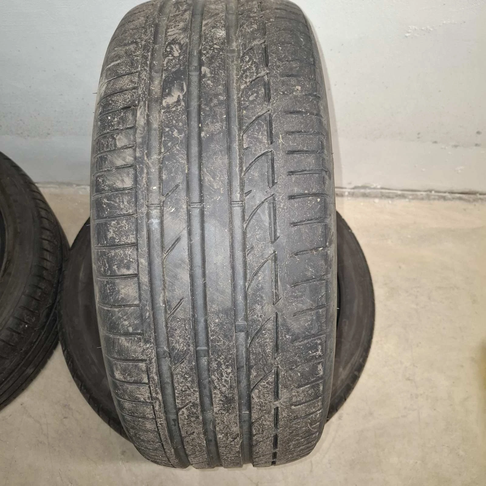 Гуми Летни 245/45R19, снимка 3 - Гуми и джанти - 54304217