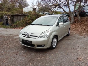 Toyota Corolla verso 2.2 D-4D - 136k.c., снимка 1