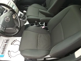 Toyota Corolla verso 2.2 D-4D - 136k.c., снимка 10