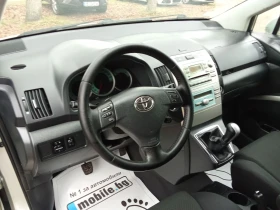 Toyota Corolla verso 2.2 D-4D - 136k.c., снимка 11