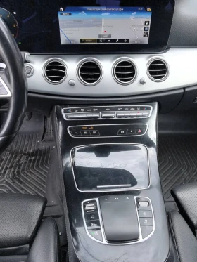 Mercedes-Benz E 200, снимка 12