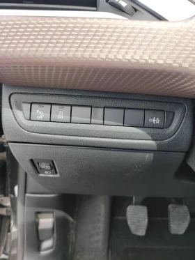 Peugeot 2008 1.2  - 6400 € / 12517.31 лв. - 93083499 5