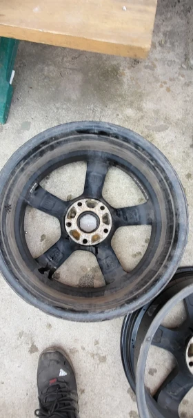 BMW 330 - 200 € / 391.17 лв. - 99534748 5