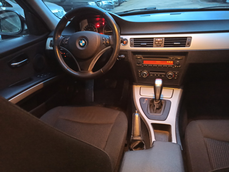 BMW 318 FACELIFT+ AUTOMATIC , снимка 12 - Автомобили и джипове - 45805381