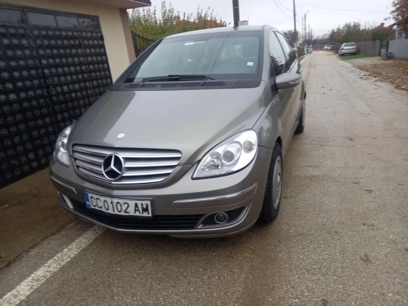 Mercedes-Benz B 180, снимка 1 - Автомобили и джипове - 47971788