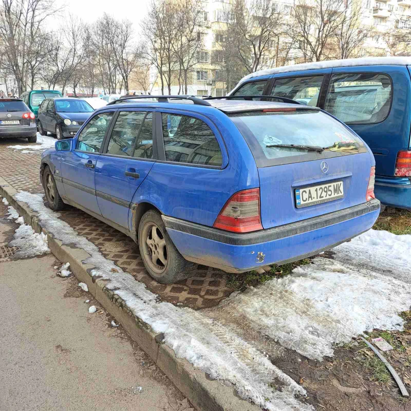 Mercedes-Benz C 230, снимка 4 - Автомобили и джипове - 49444076