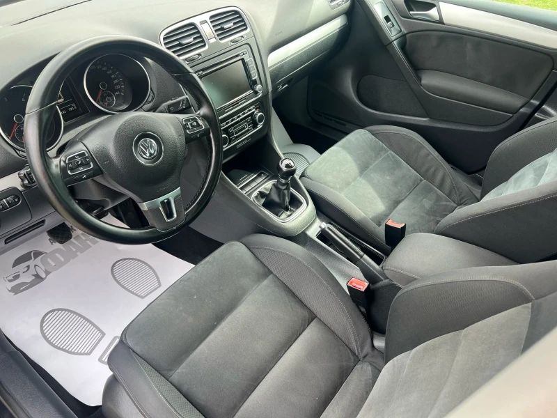 VW Golf 1.6TDi/105к.с., снимка 6 - Автомобили и джипове - 49608172