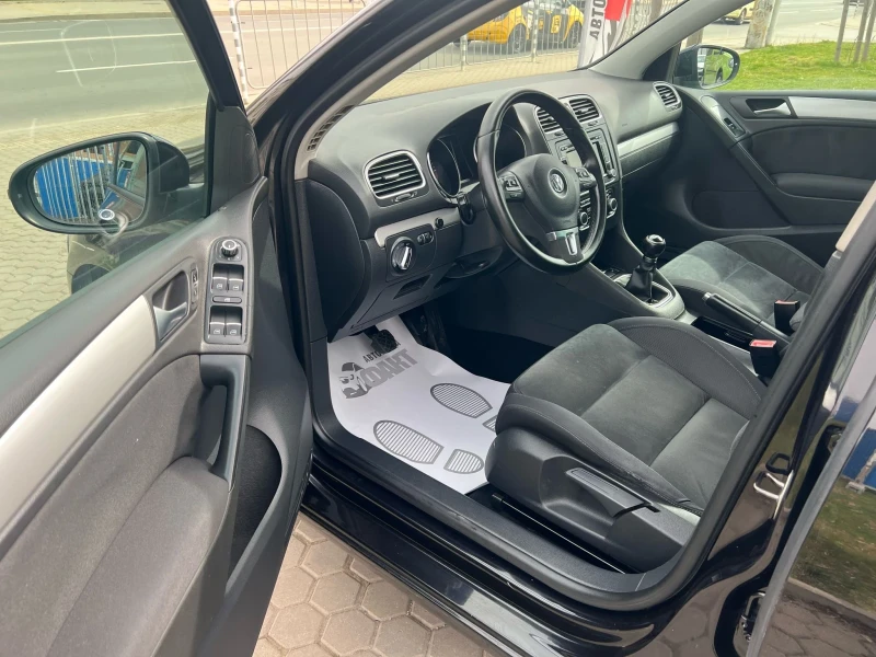 VW Golf 1.6TDi/105к.с., снимка 7 - Автомобили и джипове - 49608172