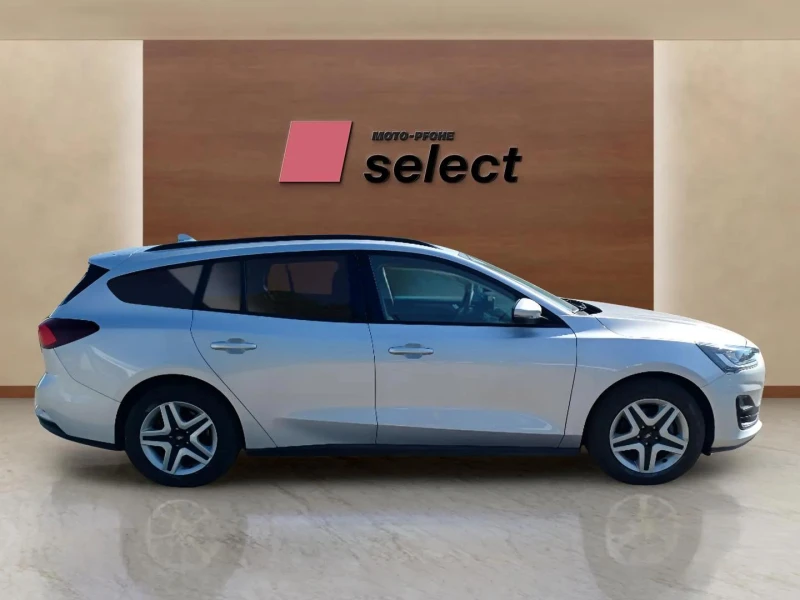 Ford Focus 1.0 EcoBoost, снимка 4 - Автомобили и джипове - 51122601